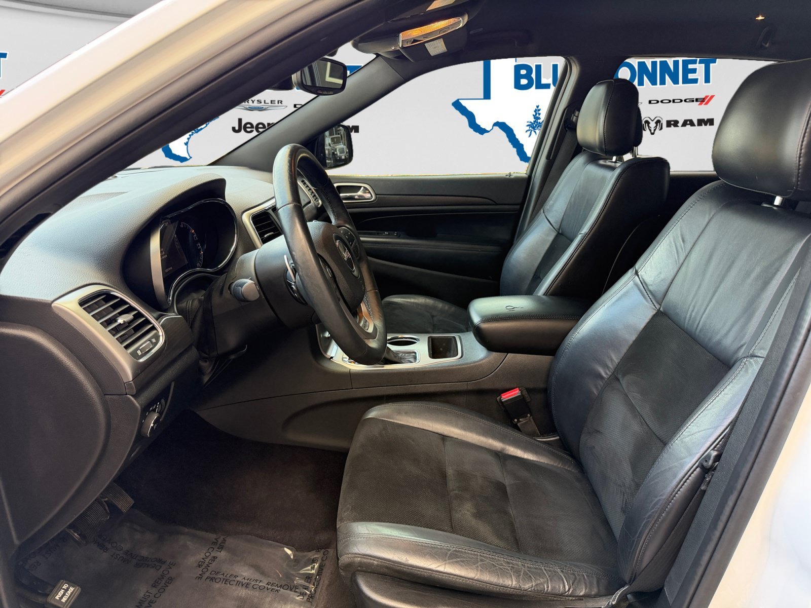 Certified Used 2017 Bright White Clearcoat Jeep Altitude image 11