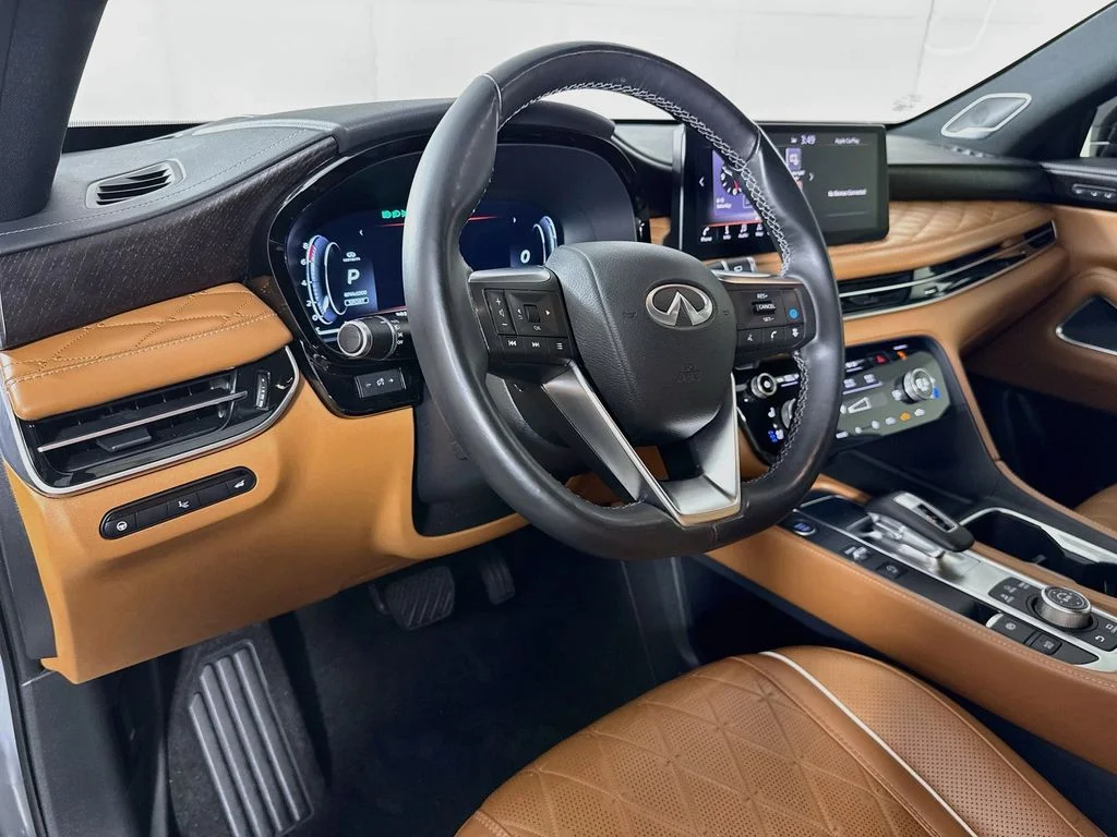 Certified Used 2025 Gray INFINITI Autograph image 12