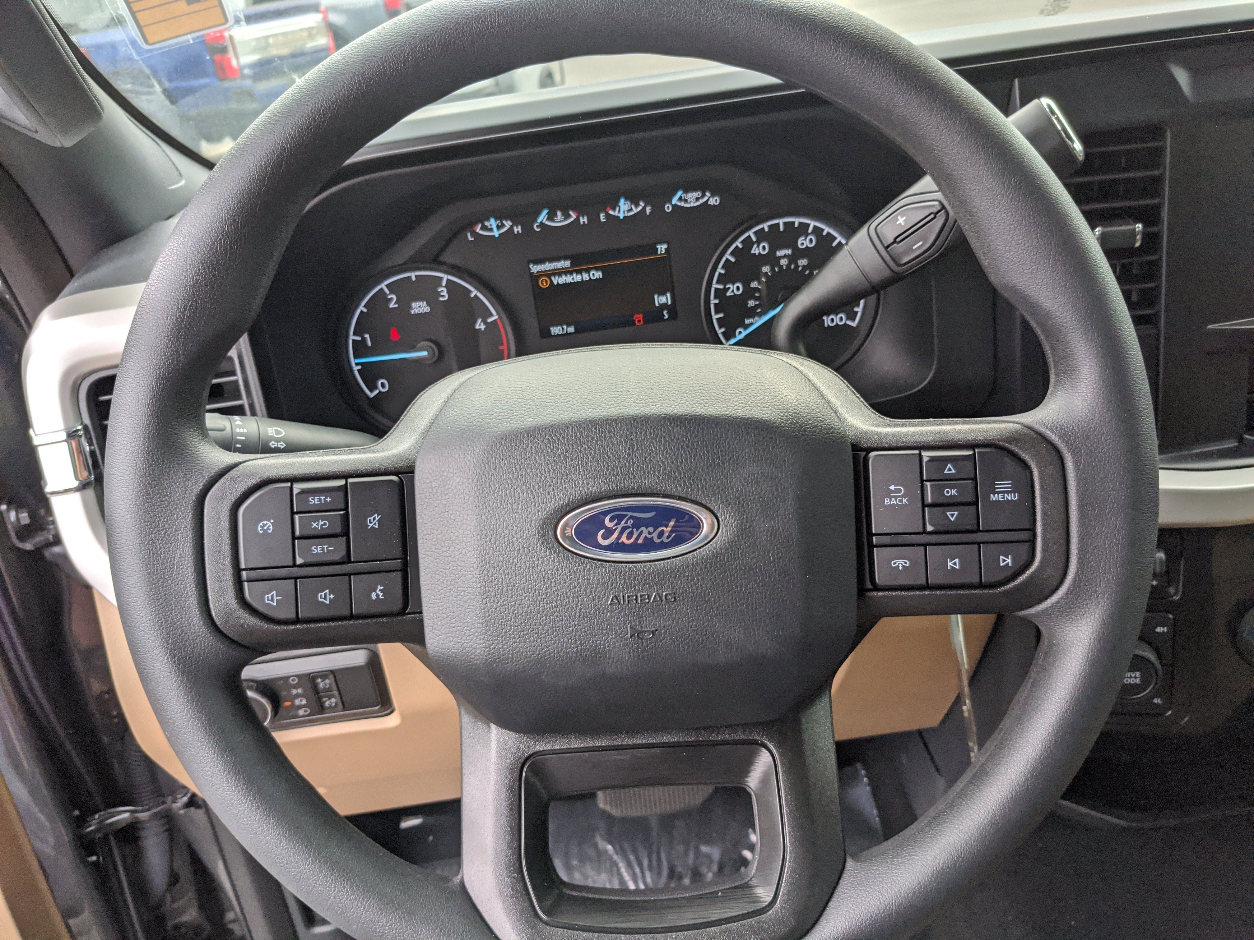 2025 Ford F-250 Super Duty XLT - Photo 25