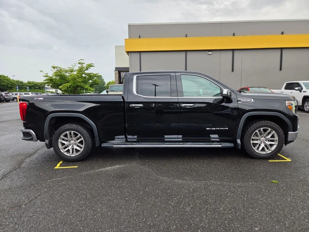 Used 2019 Black GMC SLT image 8