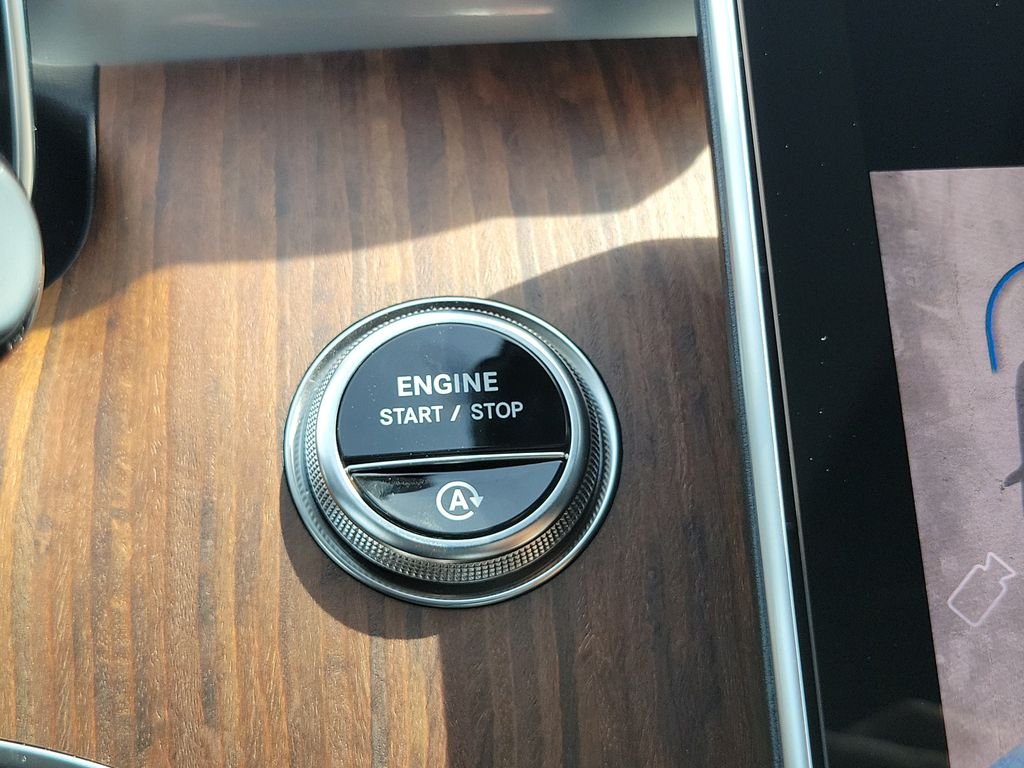 New 2026 Twilight Blue Metallic Mercedes-Benz C 300 image 28