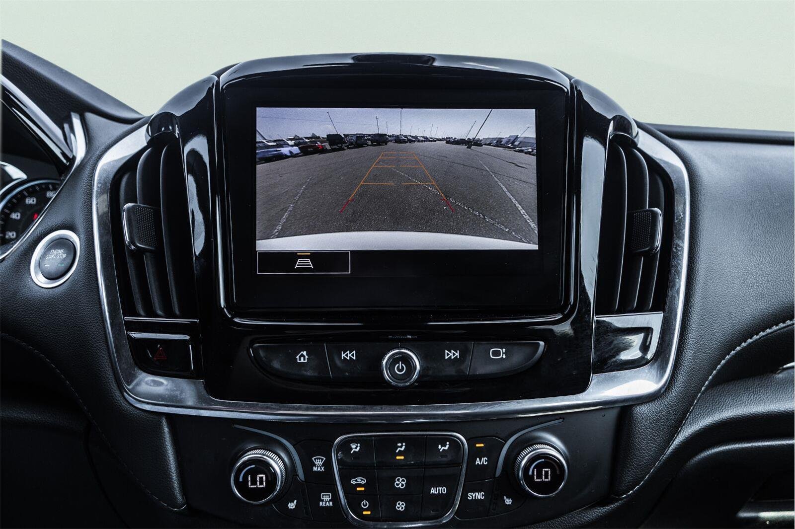 Used 2023 SUMMIT WHITE Chevrolet LT Cloth image 16