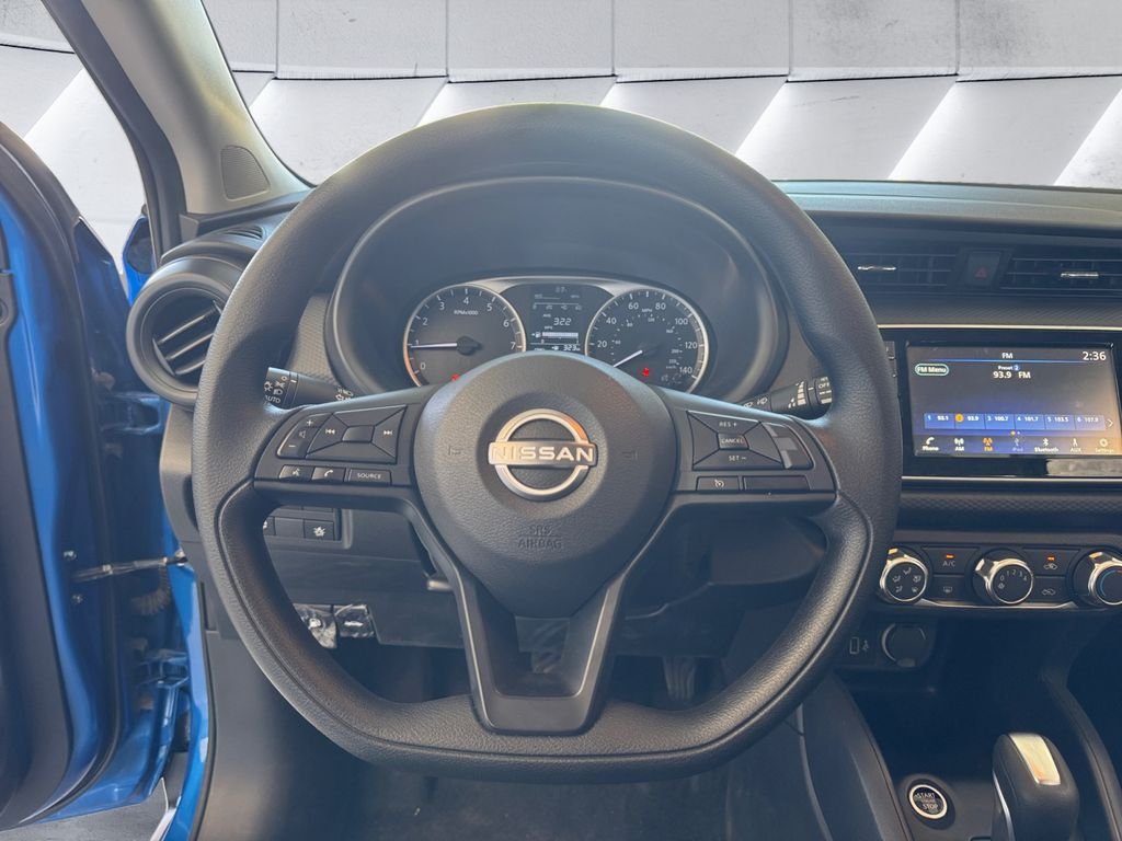 Used 2025 Blue Nissan S image 8