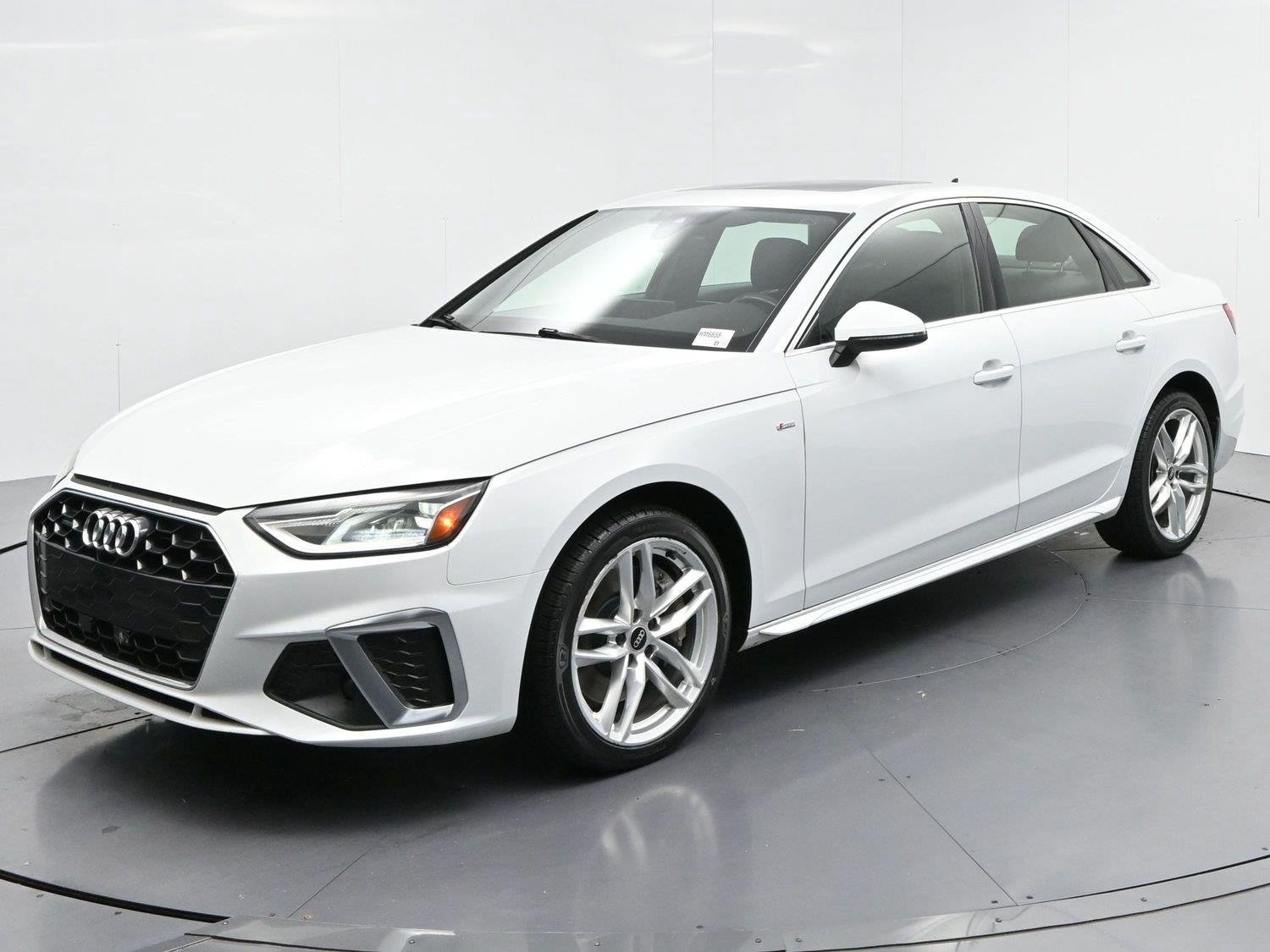 Used 2021 Glacier White Metallic Audi S line Premium image 3