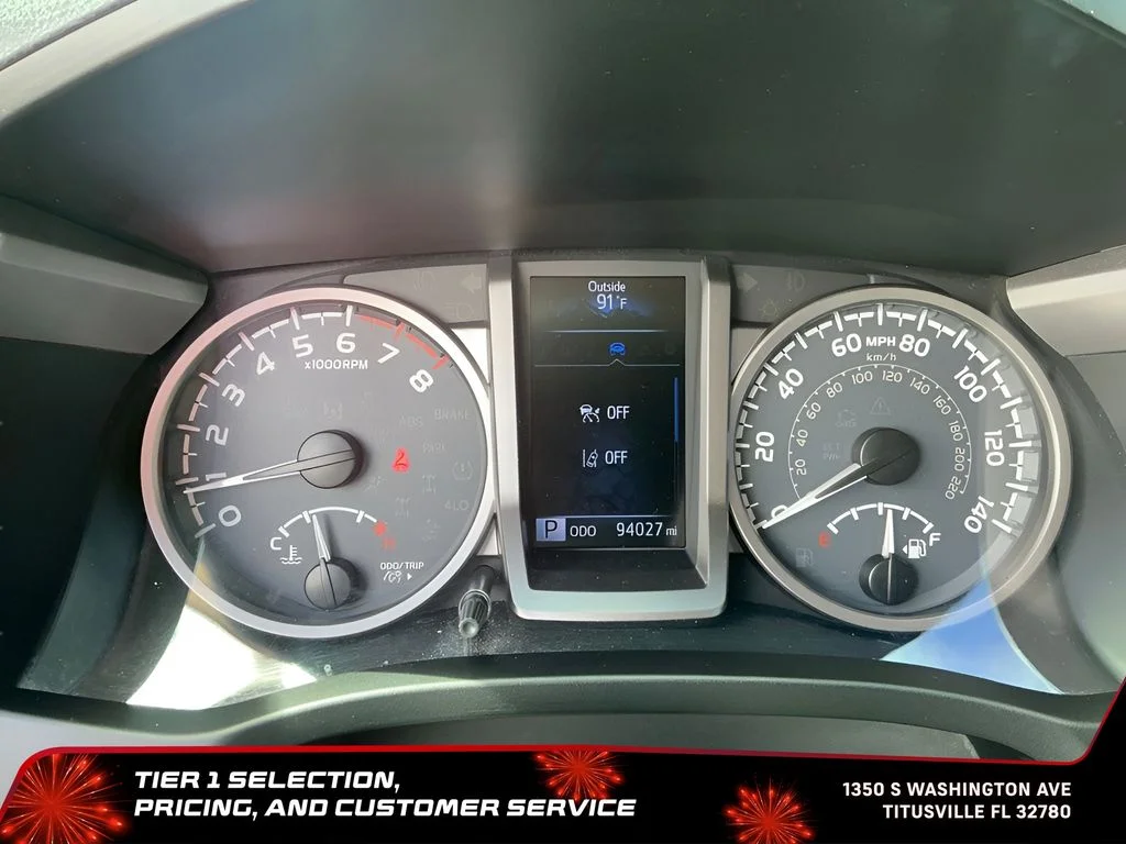 Used 2019  Toyota SR5 image 20