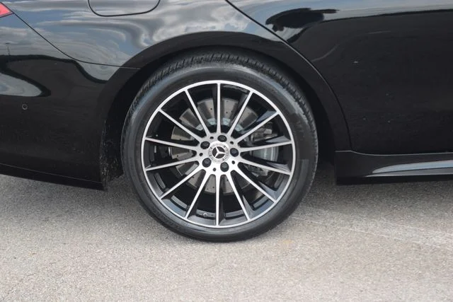 Used 2021 Black Mercedes-Benz S 580 image 27