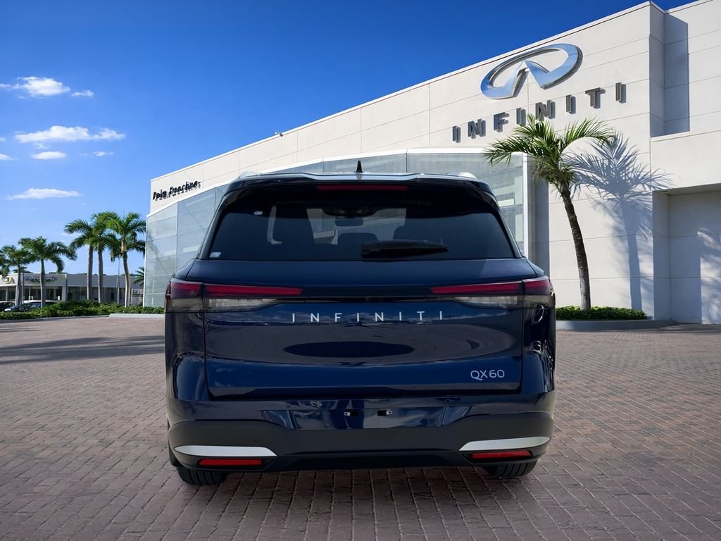 New 2027 GRAND BLUE INFINITI Luxe FWD image 6