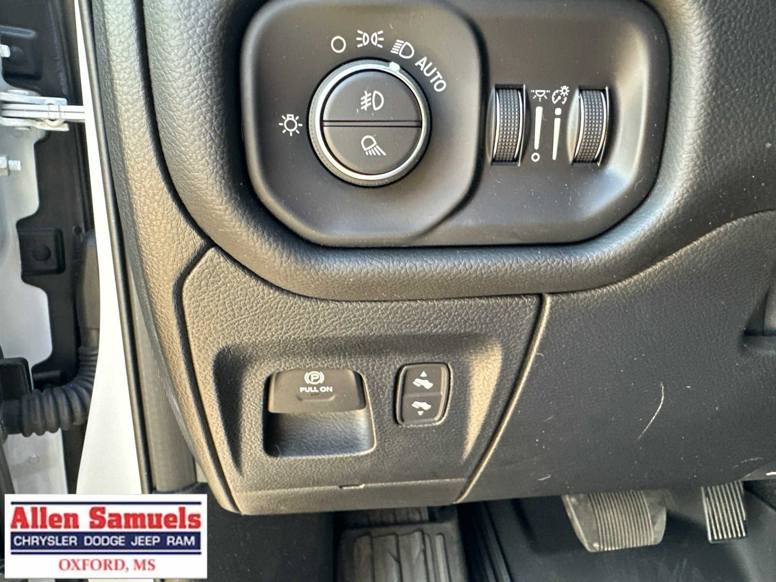 Used 2025 Bright White Clearcoat Ram Laramie image 52