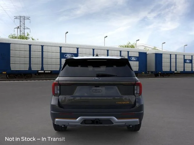 New 2026 Agate Black Metallic Ford Tremor image 5