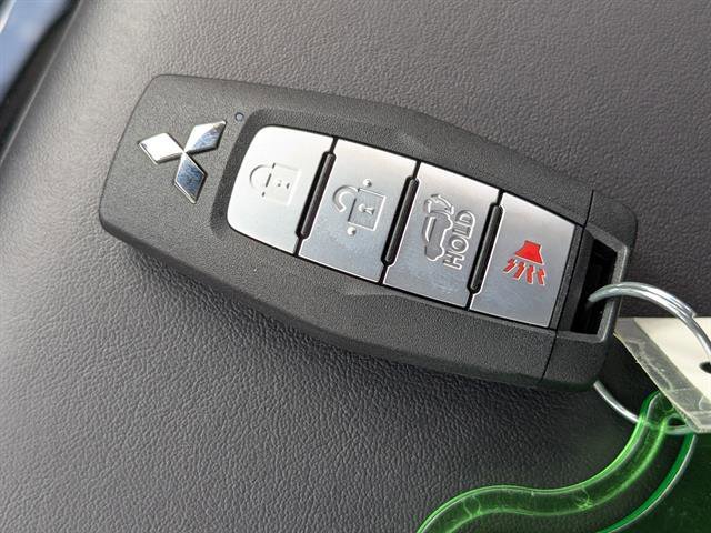 Used 2025 Graphite Gray Mitsubishi SEL image 29