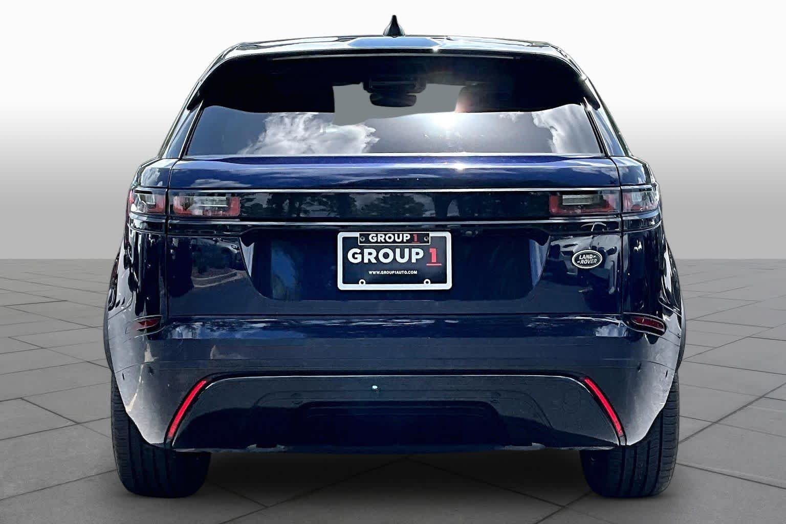 Pre-Owned 2021 Land Rover Range Rover Velar R-Dynamic S