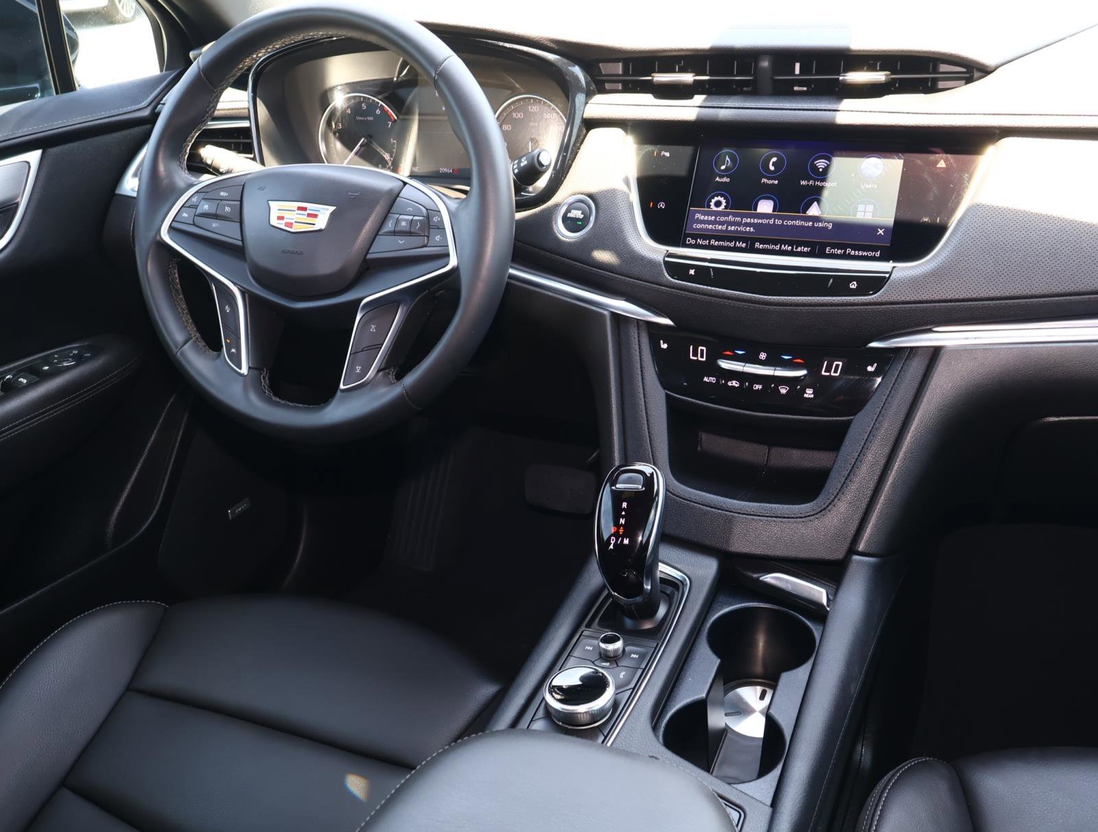 2024 Cadillac XT5 Luxury - Photo 10