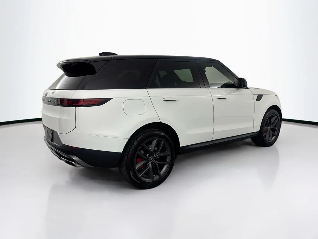 Certified Used 2024 White Land Rover SE image 5