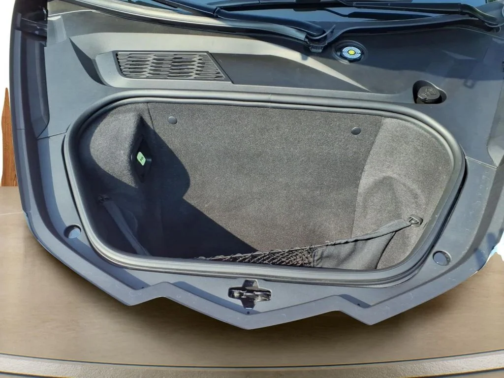 Used 2020 White Chevrolet Stingray image 20