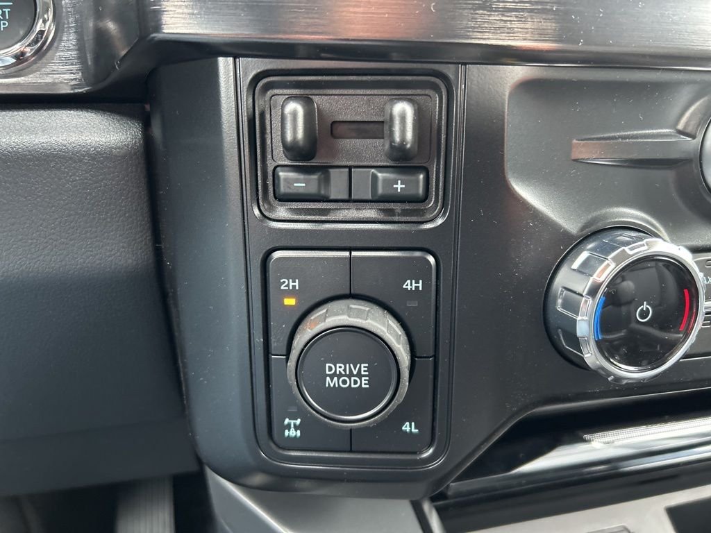New 2026 Avalanche Ford Lariat image 25