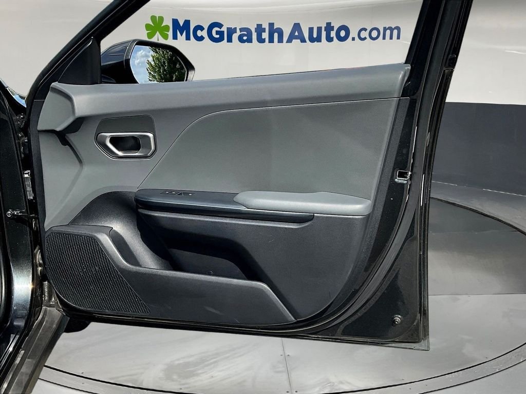 Used 2025 Gray Kia LXS image 28