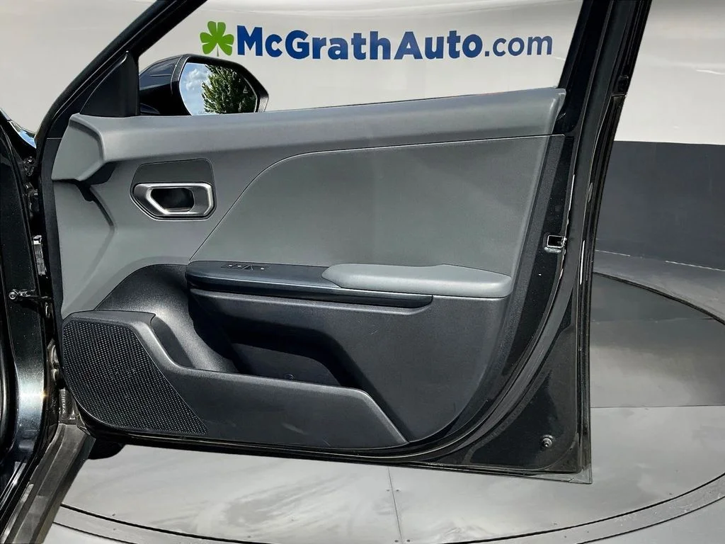 2025 Kia K4 LXS - Photo 28