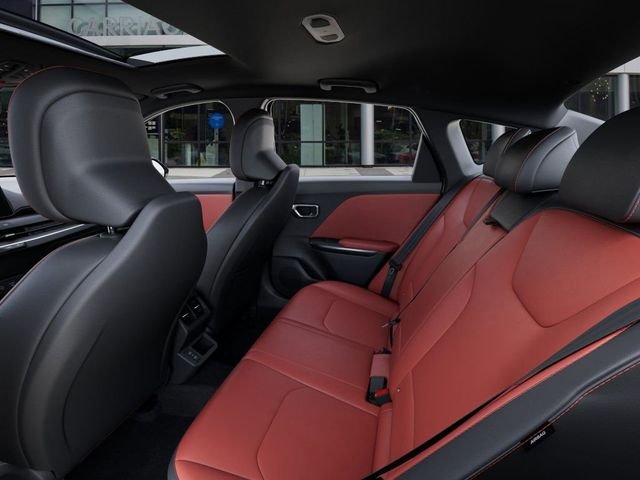 2025 Kia K4 GT-Line Turbo - Photo 18