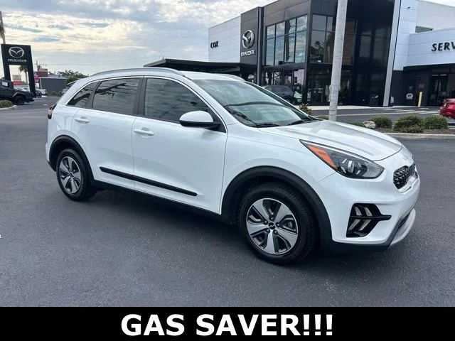 2022 Kia Niro LX's photo