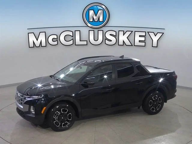 Used 2023 Black Hyundai SEL image 1