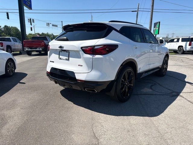 Used 2019 SUMMIT WHITE Chevrolet RS image 6