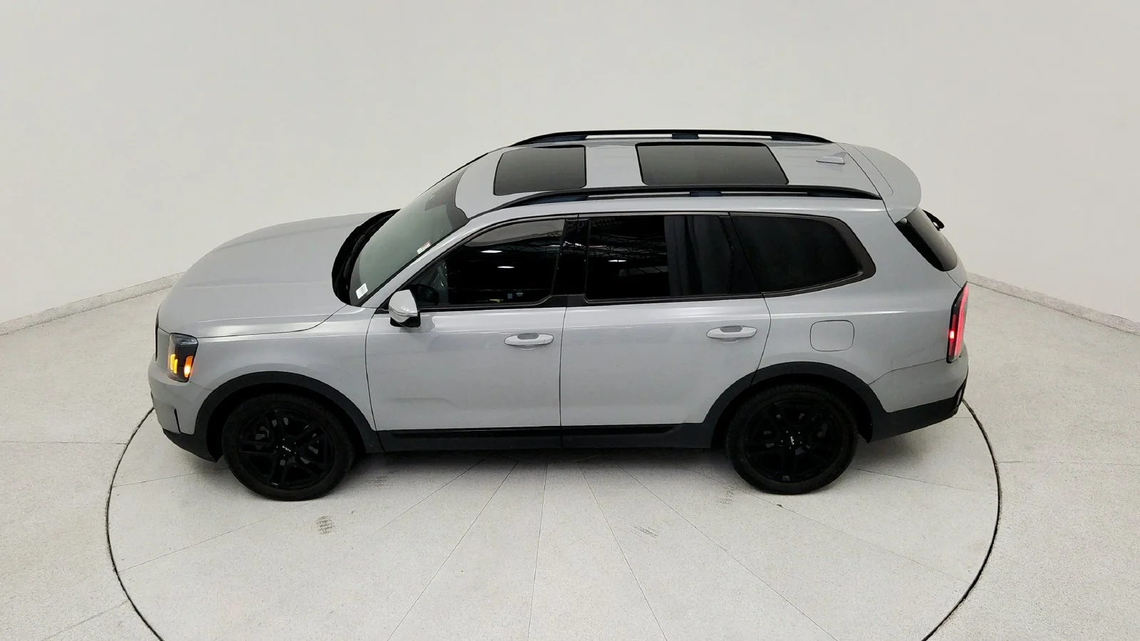 Used 2024 Gray Kia SX X-Line image 17