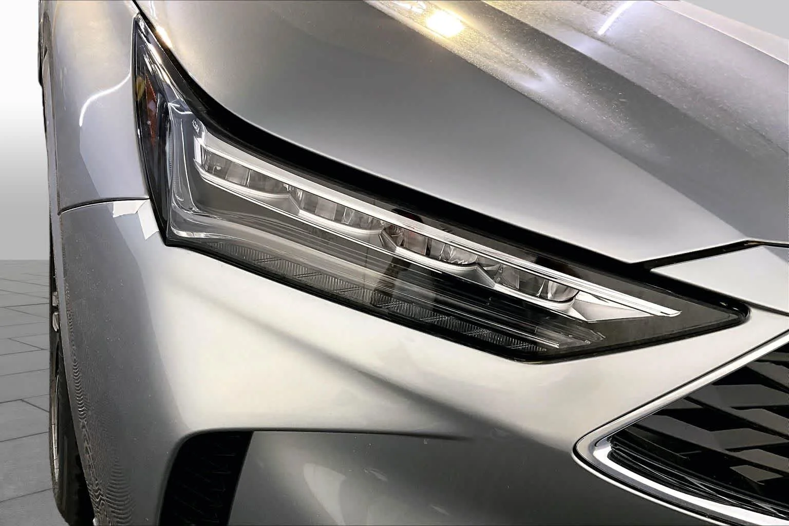 New 2026 Solar Silver Metallic Acura With Advance Package image 17