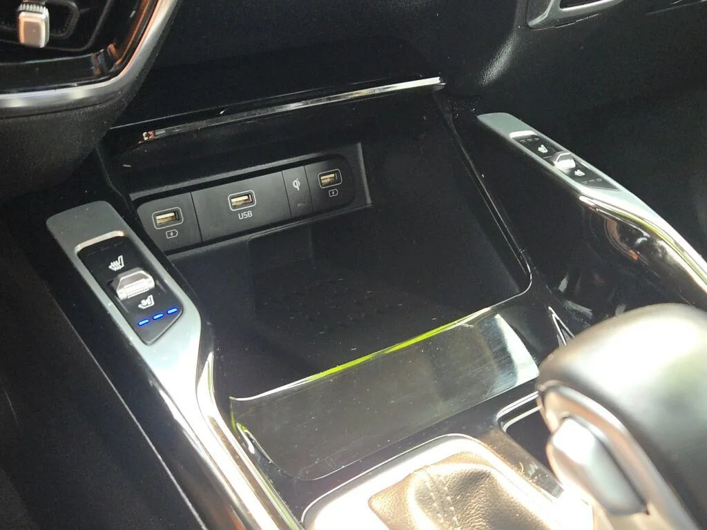 Used 2022 Ebony Black Kia X-Line SX Prestige image 29