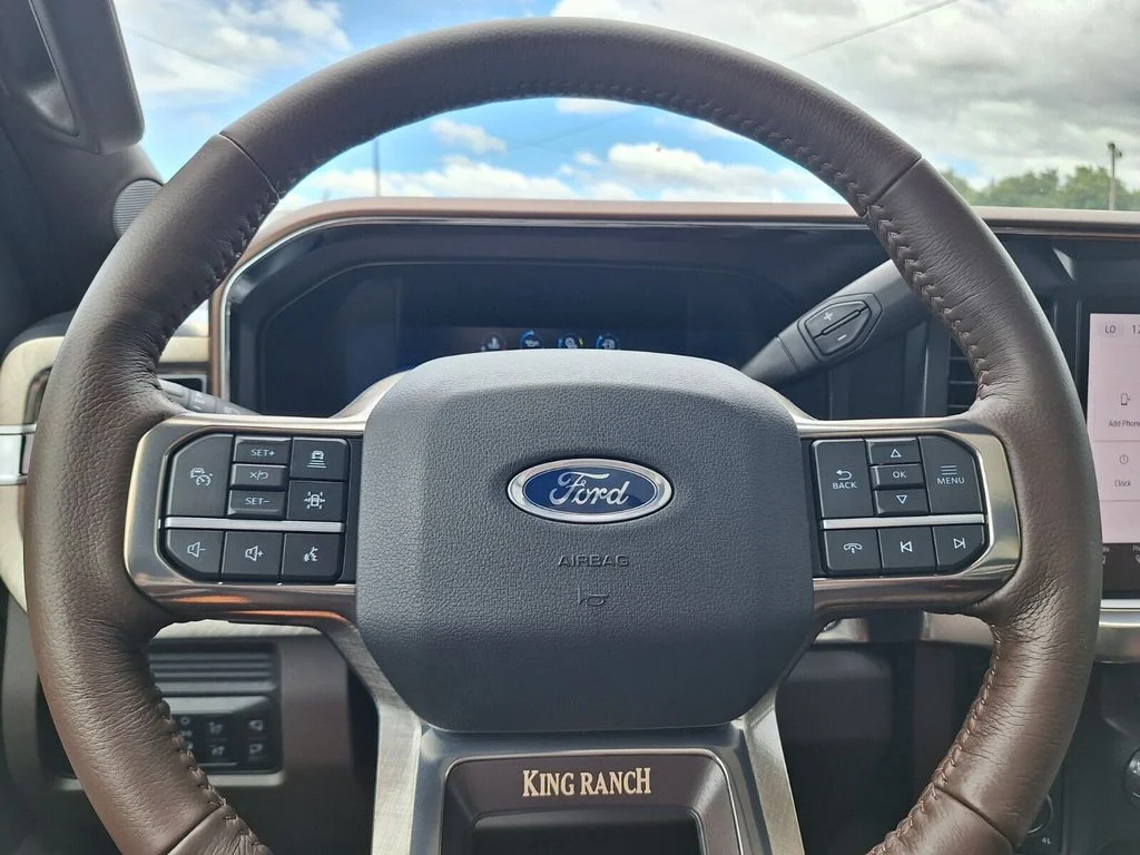 New 2026 Star White Metallic Tri-Coat Ford F-250® King Ranch® image 26