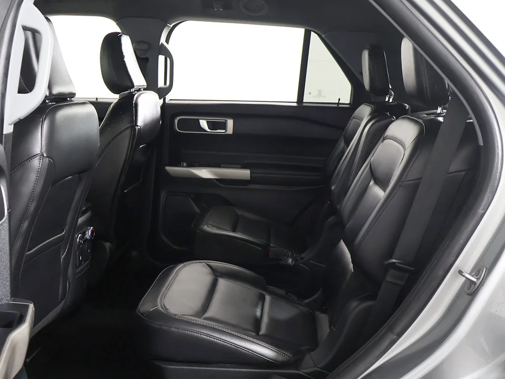 Used 2022 Silver Ford XLT image 27