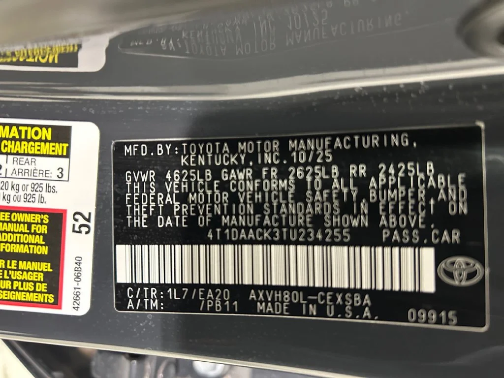 Used 2026  Toyota SE image 18
