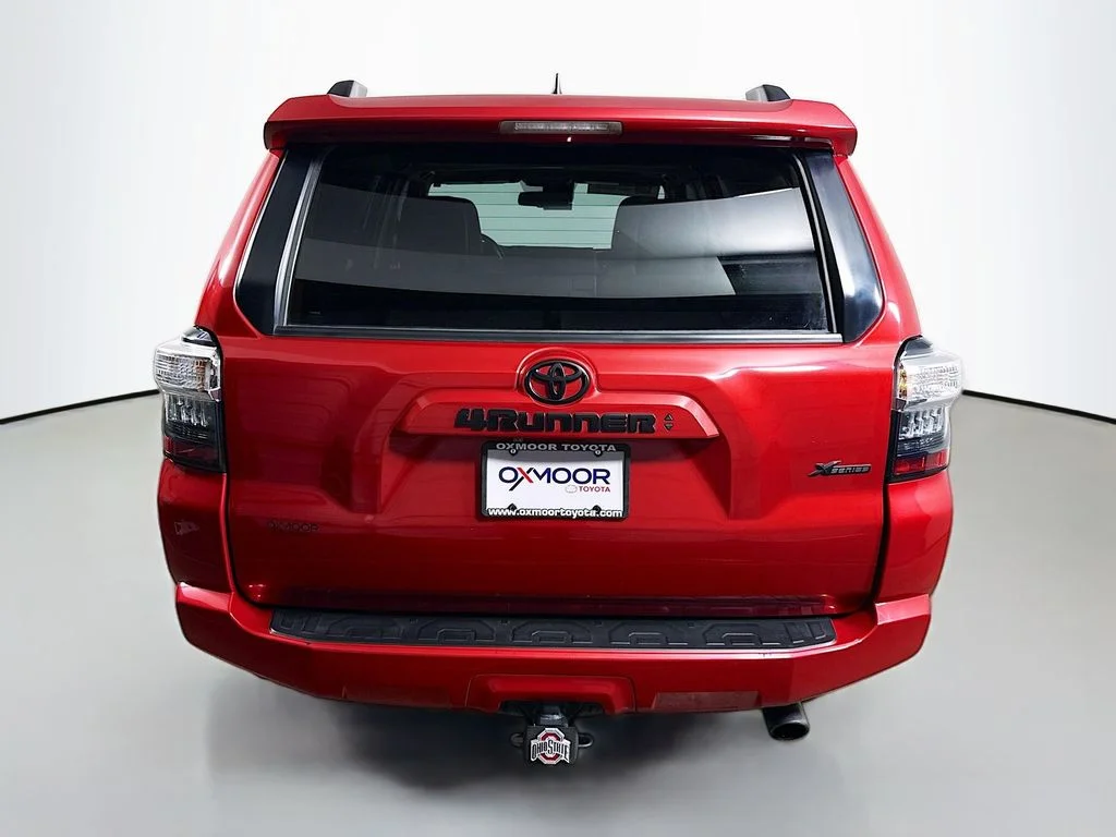 Used 2022 Barcelona Red Metallic Toyota SR5 Premium image 6