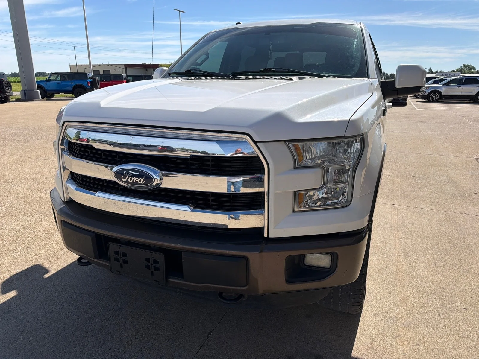 Used 2015 White Platinum Metallic Tri-Coat Ford Lariat image 5