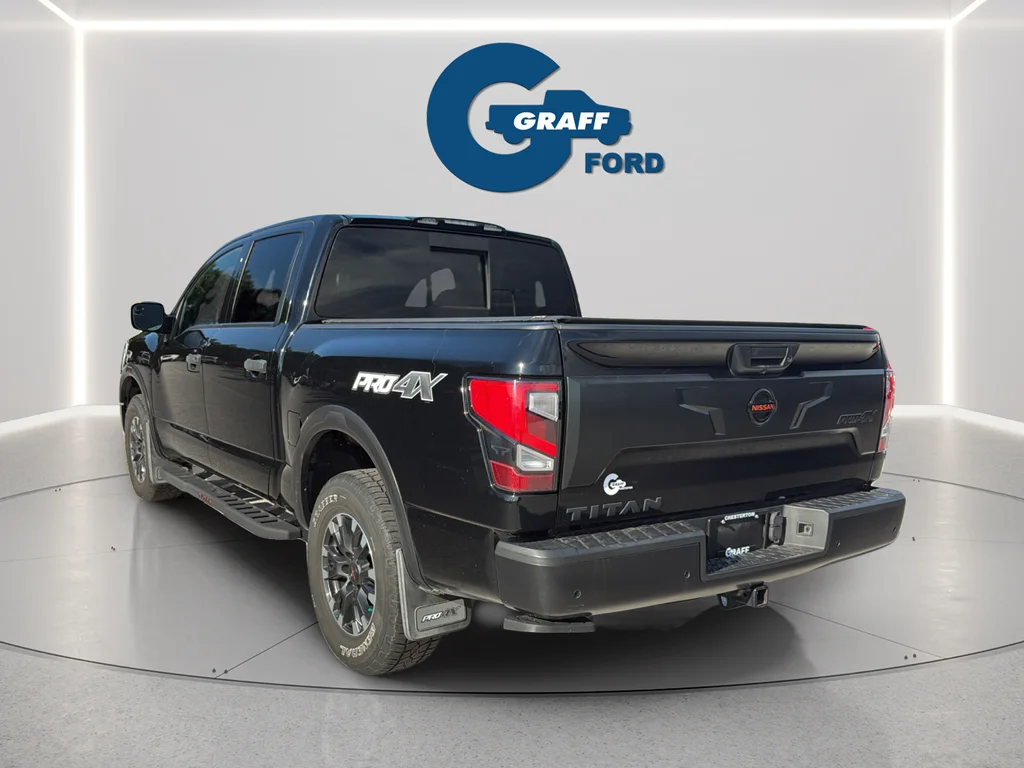 Used 2021 Black Nissan PRO-4X image 10