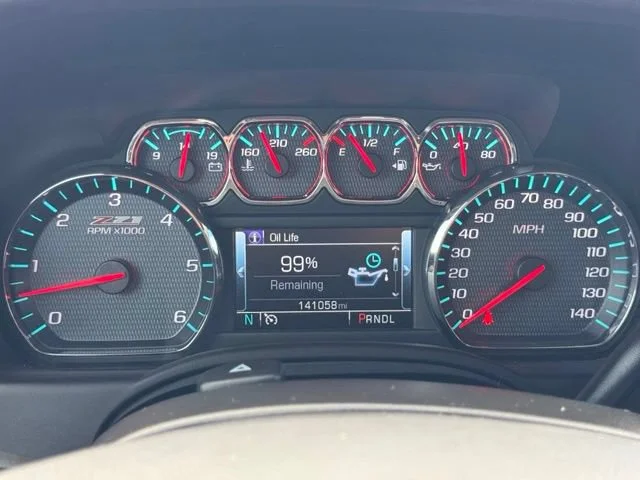 Used 2018 SUMMIT WHITE Chevrolet LT image 35