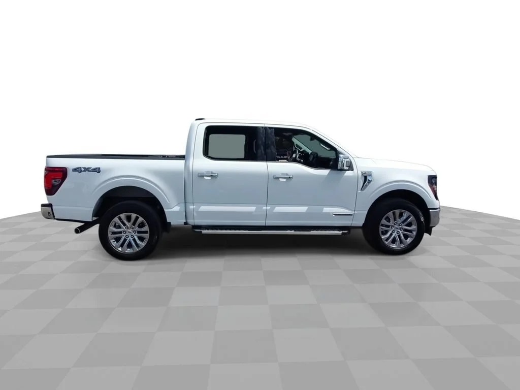 Used 2024 White Ford XLT image 9