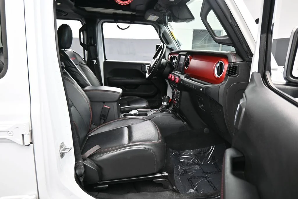 Used 2022 Bright White Clearcoat Jeep Unlimited Rubicon image 43