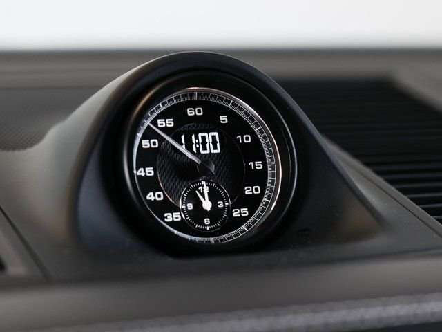 2025 Porsche Macan T - Photo 22