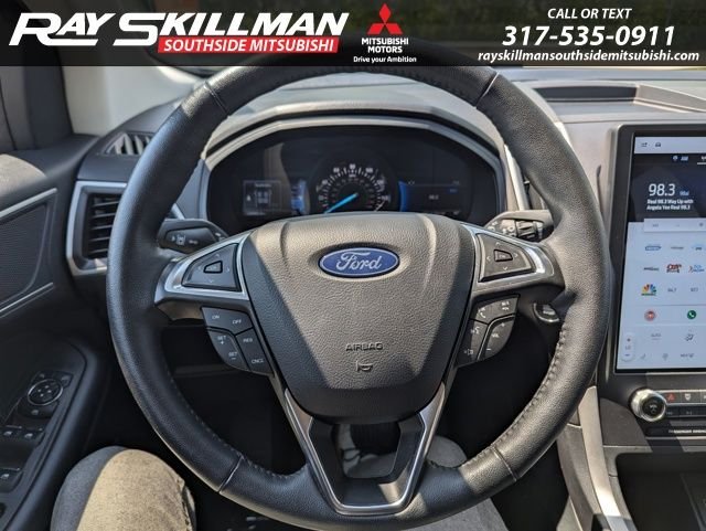 Used 2017 Blue Ford SE image 23