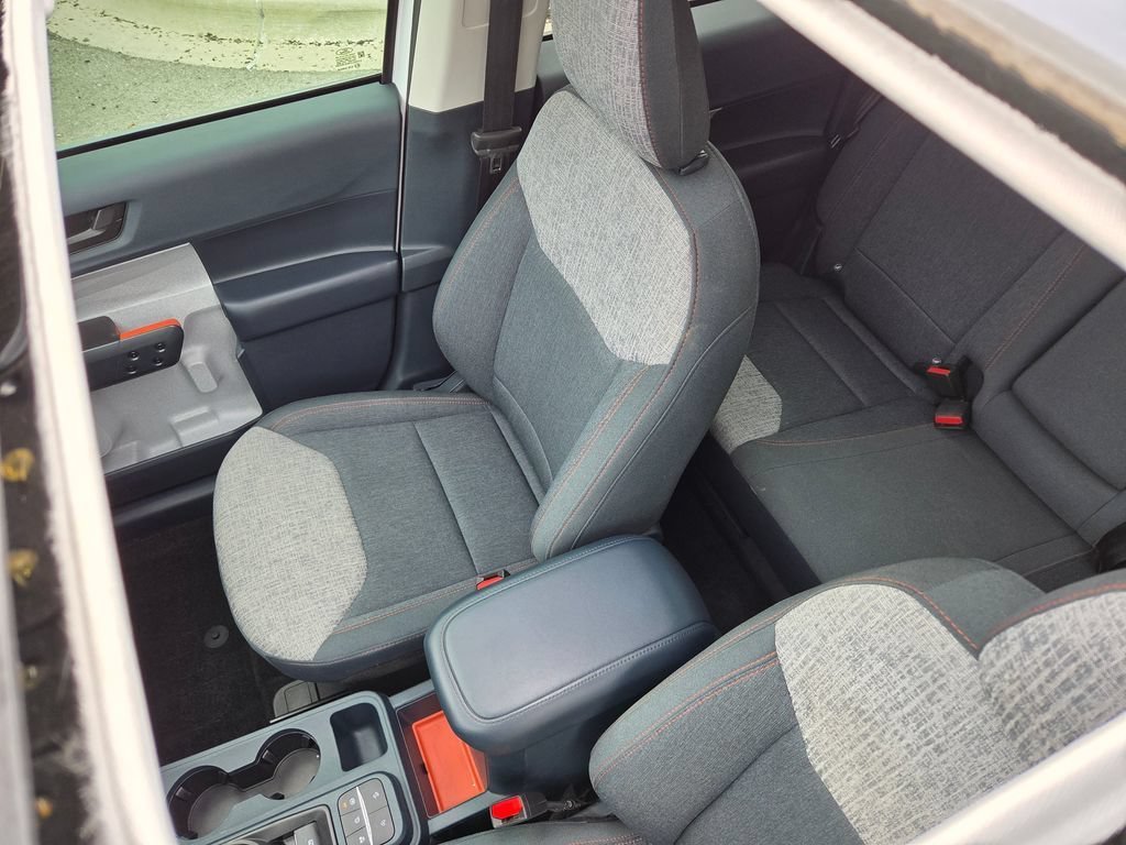 Used 2024 Oxford White Ford XLT image 9