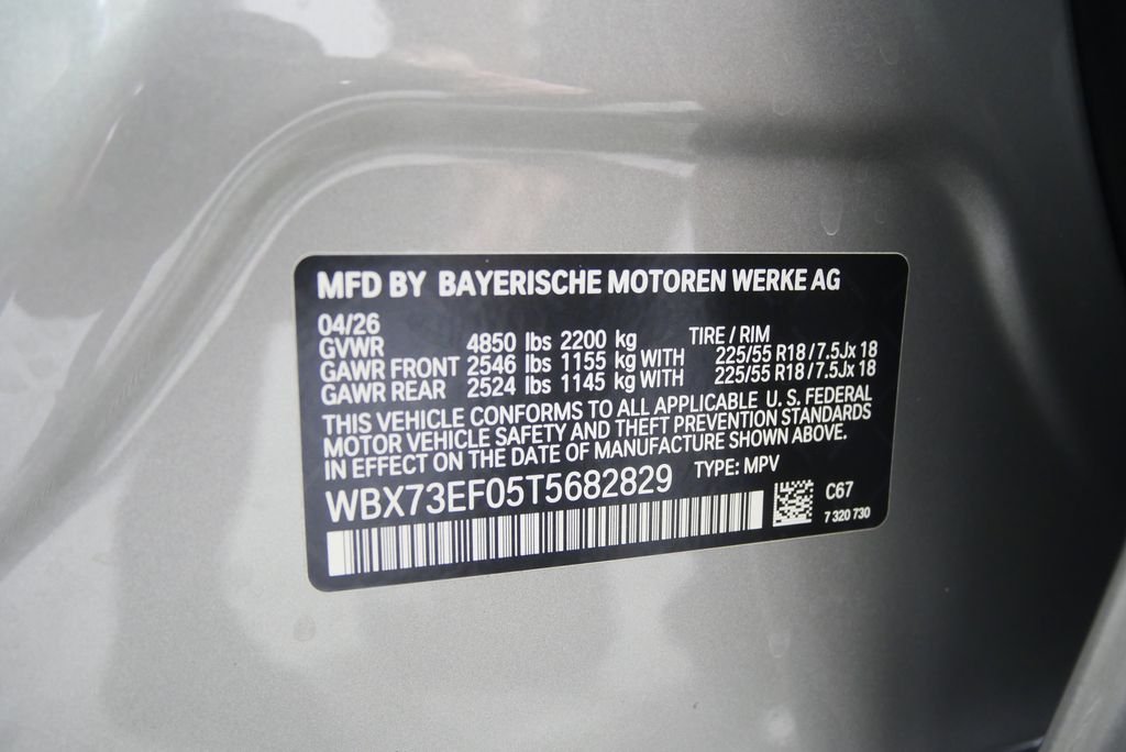 New 2026 Space Silver Metallic BMW xDrive28i image 22