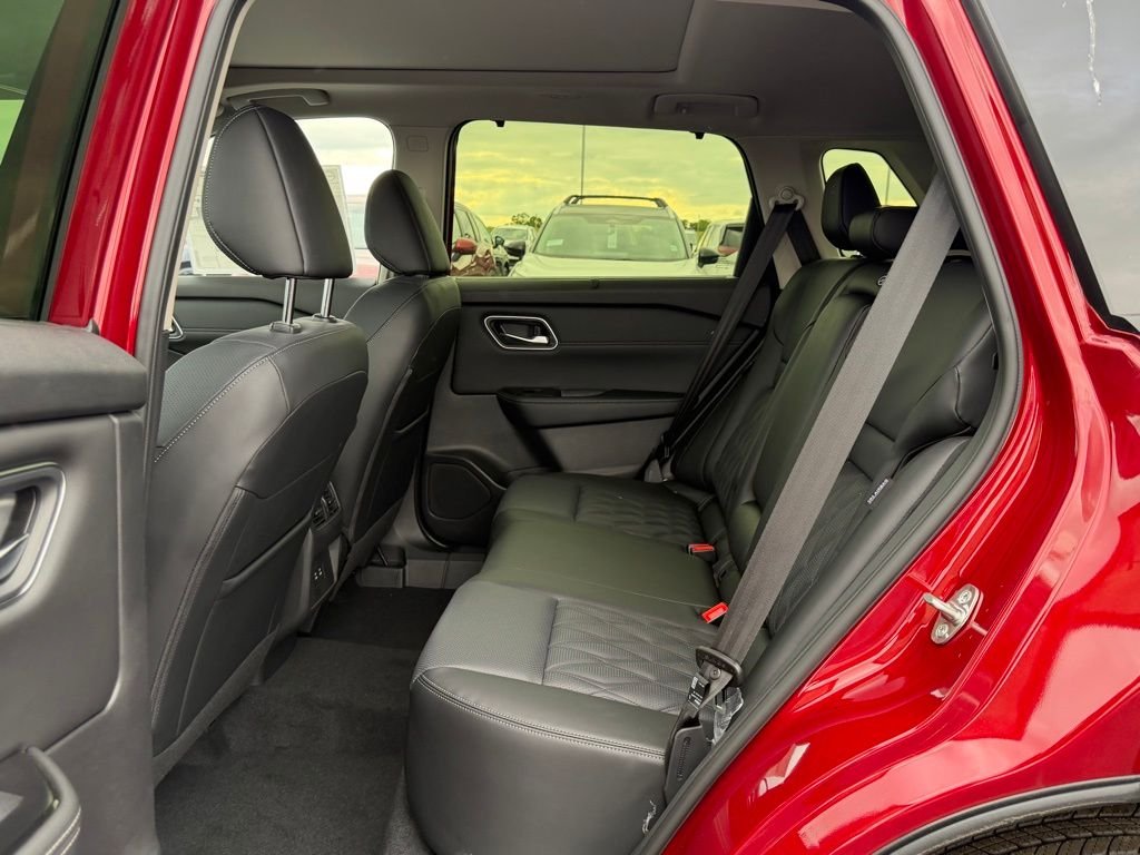 New 2026 Scarlet Ember Tintcoat Nissan Platinum image 53