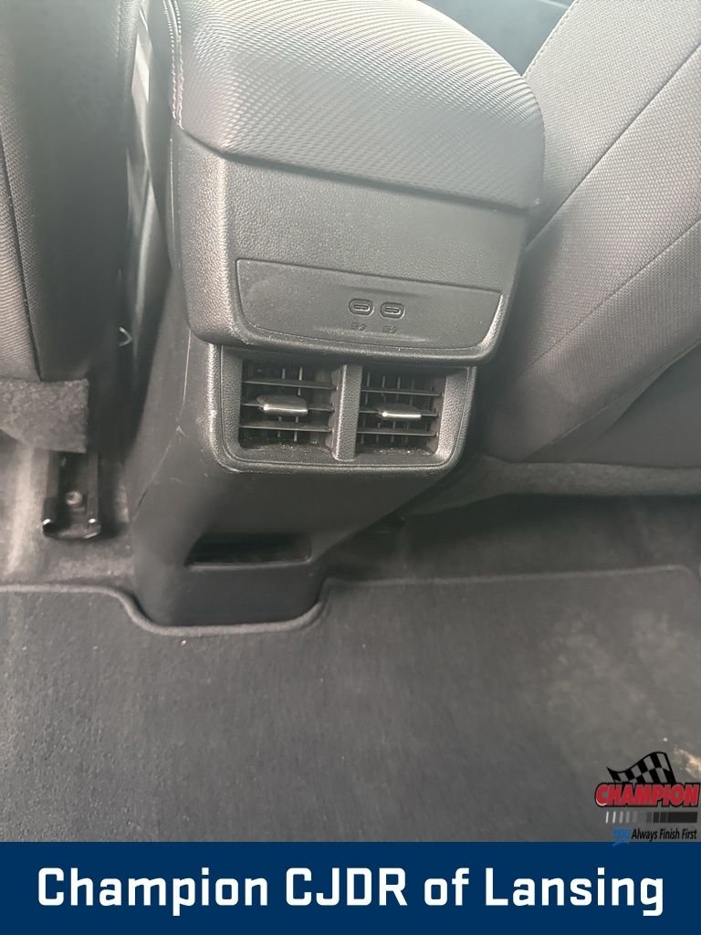 Used 2025 Gray Chevrolet LT image 30