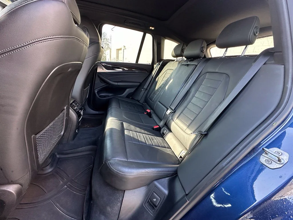 Used 2019 Blue Metallic BMW xDrive30i image 9
