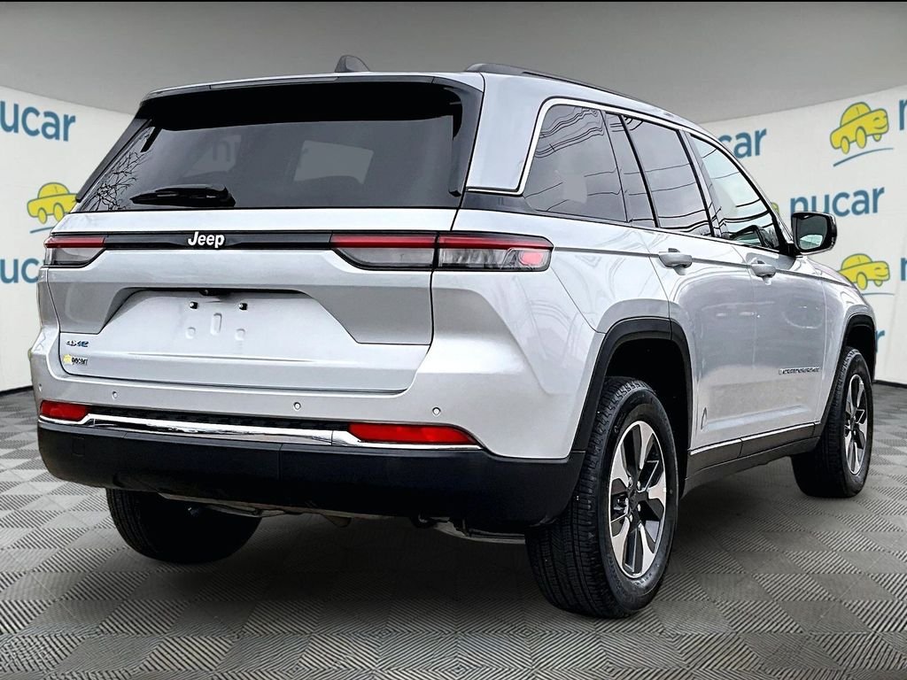 Used 2024 Silver Jeep 4xe image 6