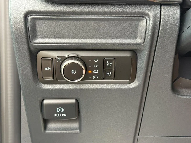 New 2026 Oxford White Ford STX 4WD SuperCrew 5.5