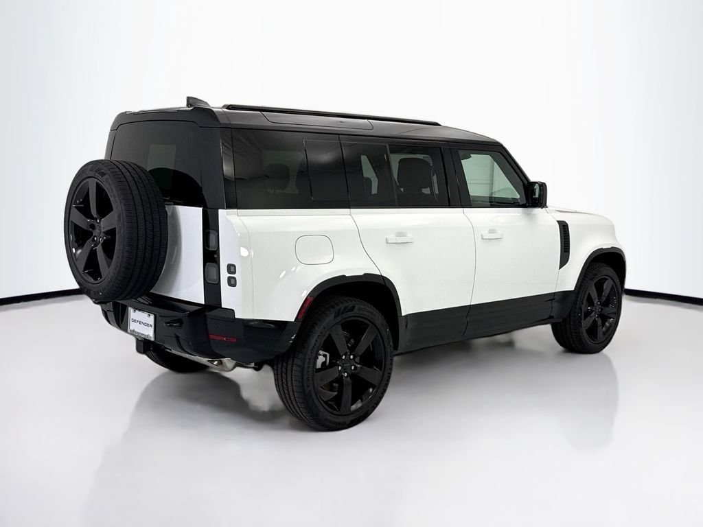 New 2026 Fuji White LAND ROVER X-Dynamic SE image 5