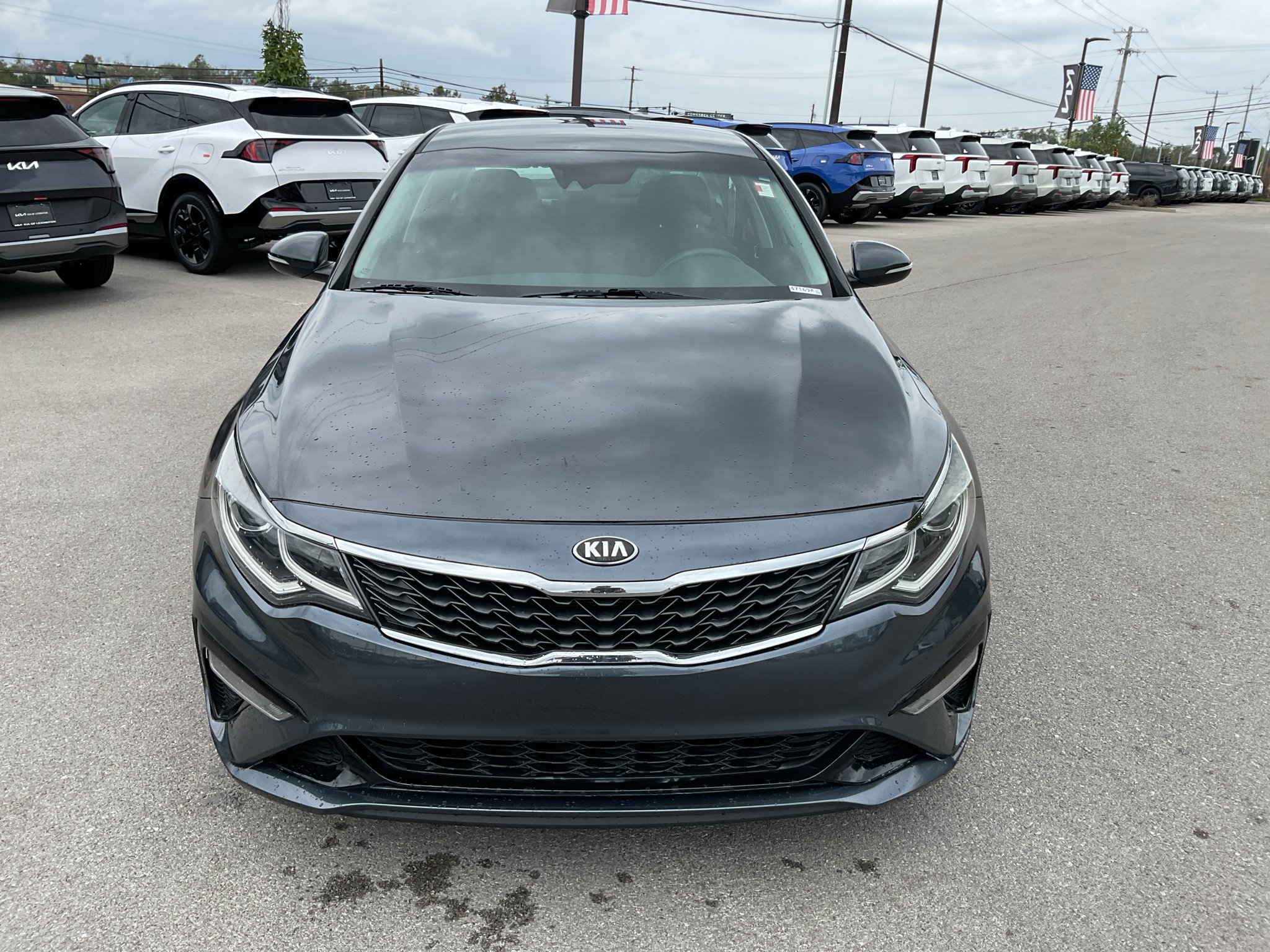 Used 2020 Gravity Grey Kia LX image 3