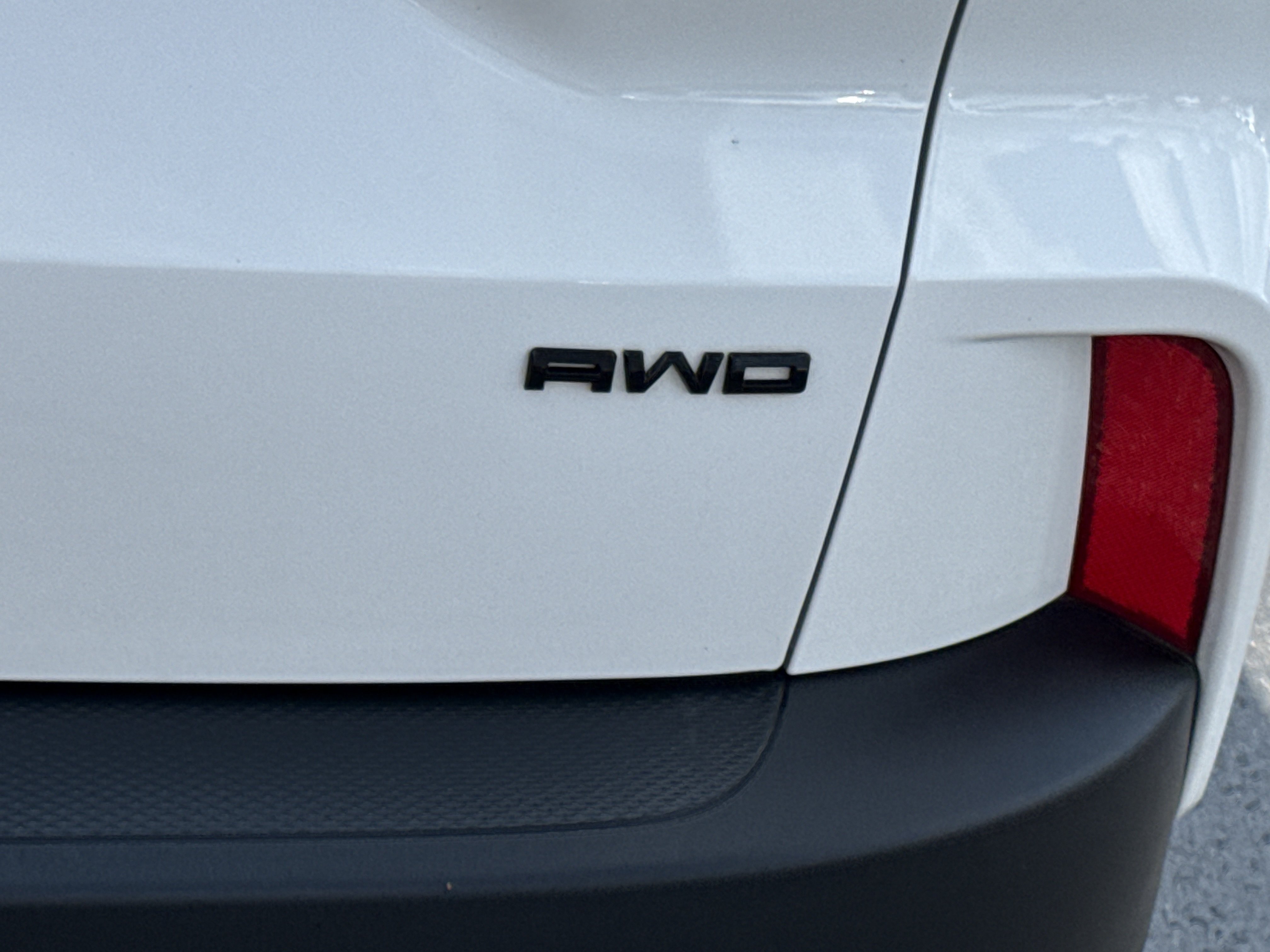 Used 2021 Iconic Silver Metallic Ford SEL AWD image 11