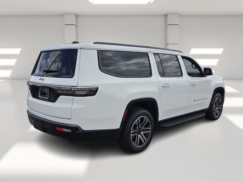 New 2026 Bright White Clear-Coat Exterior Paint Jeep 4X4 image 5